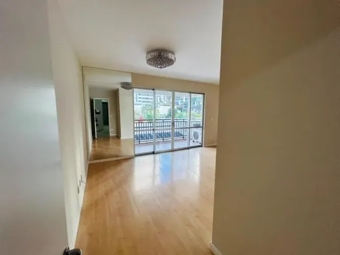 Edifício Manacá: apartamento com 2 quartos, sala ampliada e 2 vagas