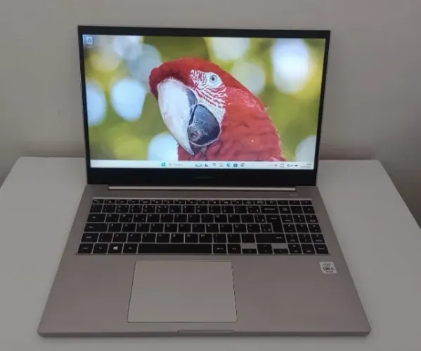 Notebook Samsung book e30 i5 10ger. ssd m2 500gbs ram 8gbs