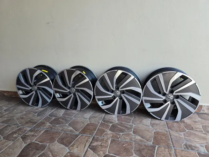 Vendo rodas polo highline 2025 sem defeitos 