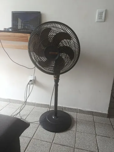 Ventilador vertical