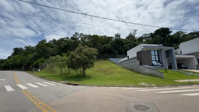 TERRENO DE ALTO PADRÃO 852m² À VENDA | Condomínio Reserva Santa Isabel - Fase 1 | Esquina