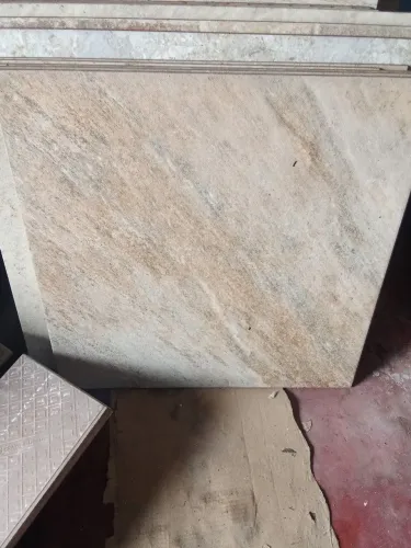 Cerâmica no tamanho 59x59 , com 5 unidades.