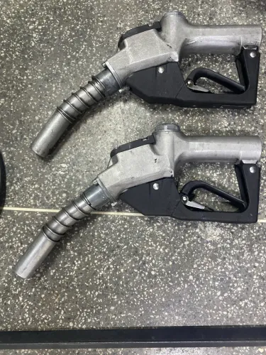 Bicos bomba gasolina usado