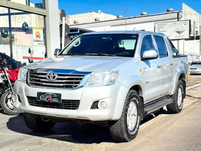 Toyota Hilux CD SR 4X2 2.7 16v/2.7 Flex Aut. 2013