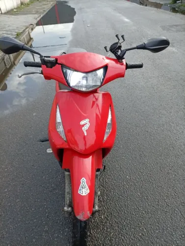 Vendo Honda Biz 125+