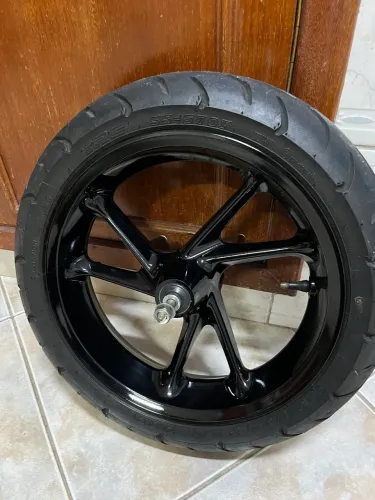 Roda dianteira da Nmax 160