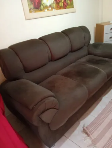 Sofá confortável 3 lugares