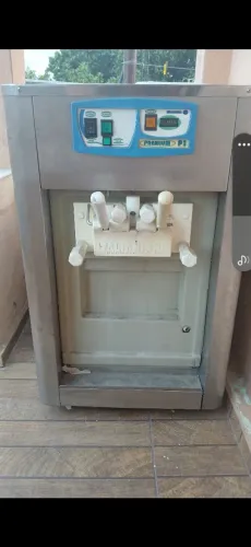 Maquina de sorvete Italianinha