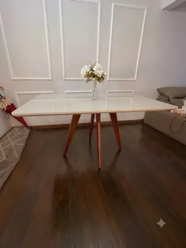 Mesa de jantar retangular 1,36 x 0,90