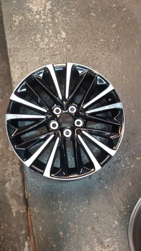 Roda 18" Corolla Cross 