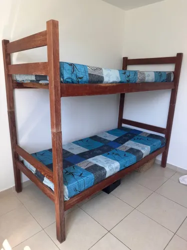 Beliche para venda com colchões