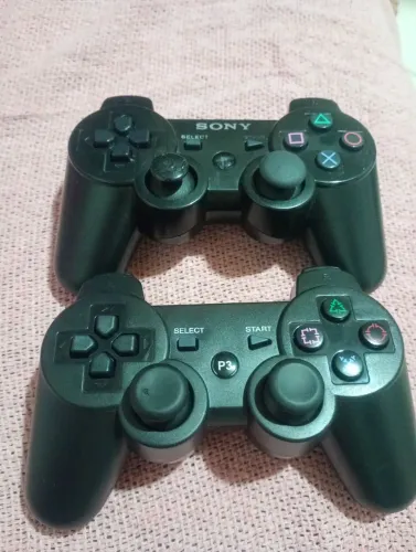 Vendo controle do Ps3 um tá semi novo e outro tá zerado, 100 reais