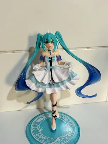 Hatsune Miku Wonderland Action Figure