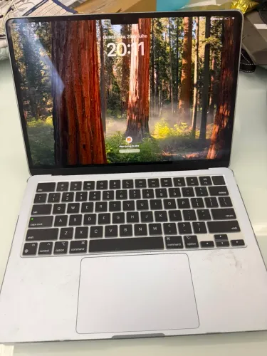 MacBook Air M4 13? 2025 | 16GB | 256GB | Completo na Caixa