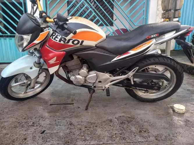 CB300 (2014)