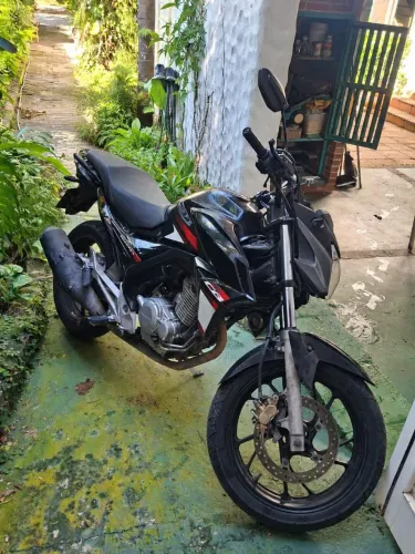 CB TWISTER 250F TROVÃO DA HONDA 250CC DE POTÊNCIA 