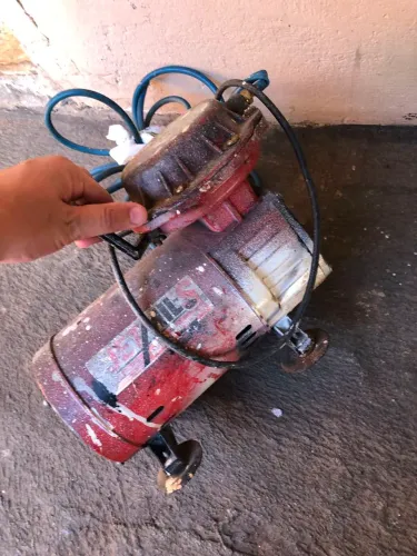Compressor bivolt