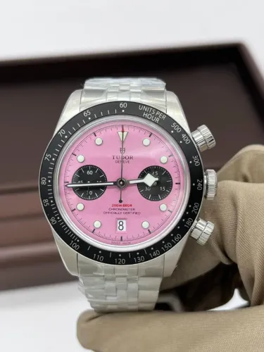 RELOGIO TUDOR BLACK BAY CHRONO PINK -MOSTRADOR ROSA - ETA S/c