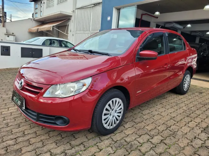 Volkswagen Voyage 1.0 Flex 12V 4P 2013