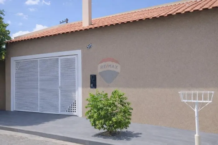 Ótima casa à venda em bairro tranquilo
