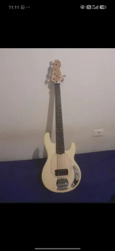 Baixo Tagima TBM 5