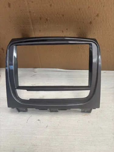 Moldura 2din para multimídia Strada adventure 2014/