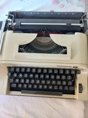 Máquina de escrever 