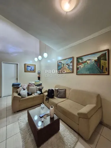 Casa com 4 quartos em Caxangá
