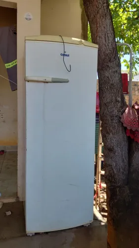 Vendo geladeira 360L aceito troca por algo do meu interesse
