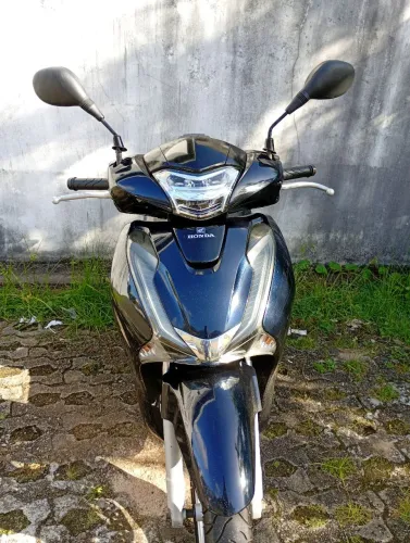 Para vender Logo SH150i conservada