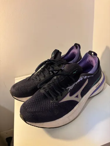 Tênis mizuno