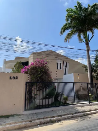 Excelente Casa de Esquina para Locação Comercial Coroa do Meio