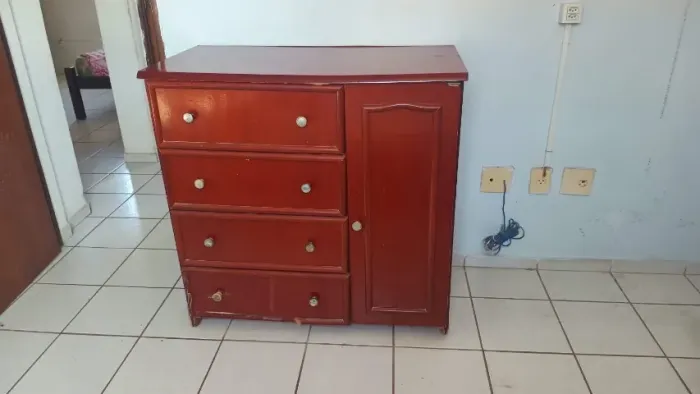 Cômoda Sapateira 4 Gavetas + Porta Lateral (~1m)