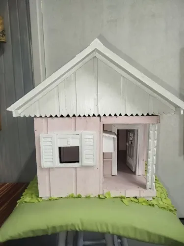 CASA de BONECA ARTESANAL com divisórias e tudo