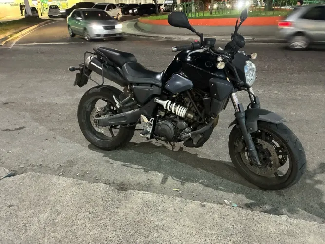 Yamaha MT-03 660cc Naked/Motard 2008 Preta - 2º Dono - 44.000 km R$ 17.900