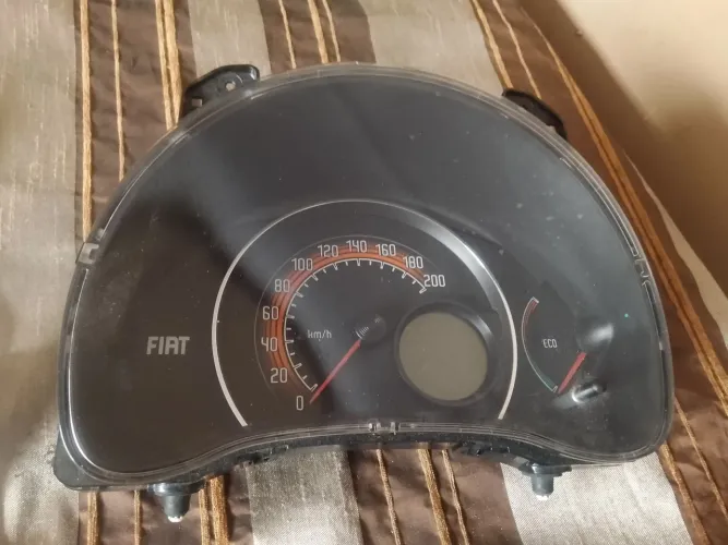 Painel Fiat uno Vivace estado de novo 