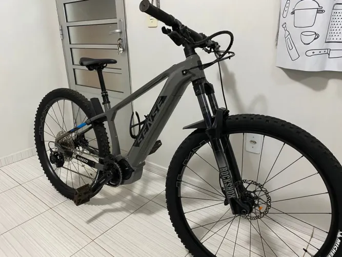 Vende se Sense Impact E-trail tamanho S 2022 _ Bike elétrica
