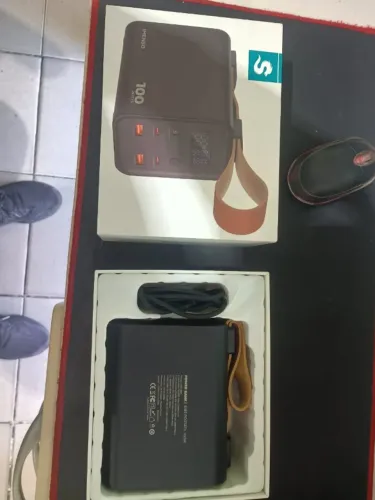 super Power Bank Imenso 100w 60000mah Com Saída Dc E Usb-c,com laterna ,somente venda