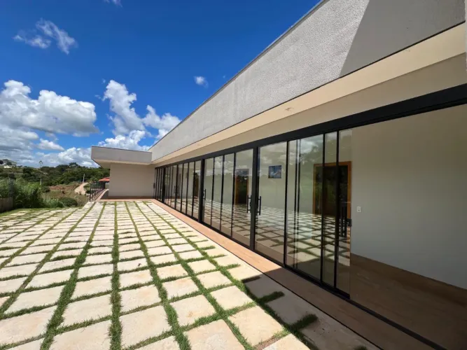 Vendo Casa no Condomínio Encanto do Lago 2 - Lago Corumbá 4