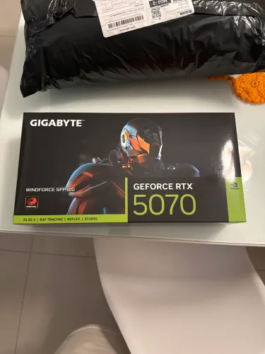 RTX 5070 Gigabyte Windforce SFF 12gb