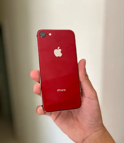 iPhone 8 vermelho 