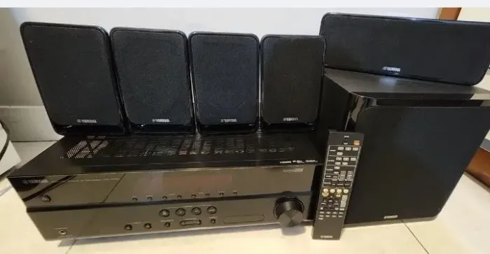 Receiver Yamaha HTR 2067