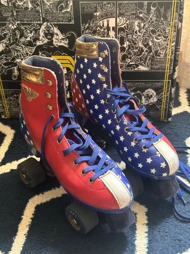 Patins mulher maravilha 37
