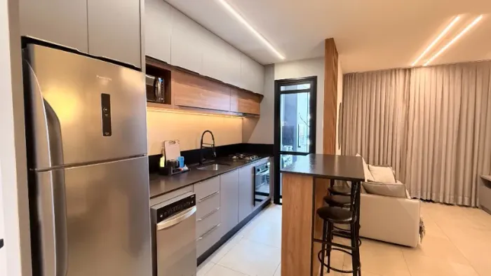 Apartamento todo Mobiliado 3 Dormitórios (1 Suíte)