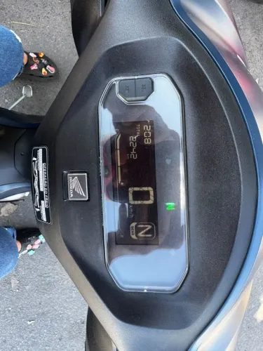Honda biz 125 zero.