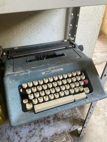 Máquina de escrever antiga