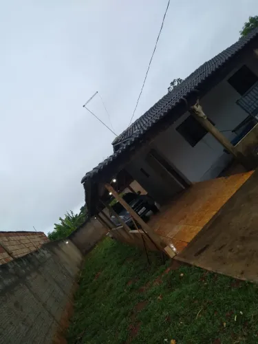 CASA 2 QUARTOS TODA NA VARANDA COM LAZER NO LOTE DE 600 METROS