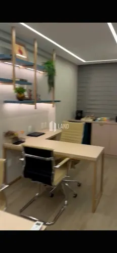 SALA COMERCIAL PARA ALUGAR NO TRADECENTER NO RIO MAR PAPICU - R$ 4.600,00