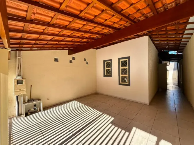 ALUGO ÓTIMA CASA RESIDENCIAL NO PARQUE AEROPORTO!!
