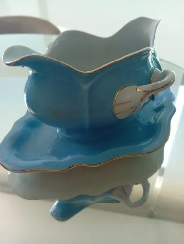Molheira Antiga Porcelana Mauá com Prato Fixo - Azul Claro e Filetes em Ouro